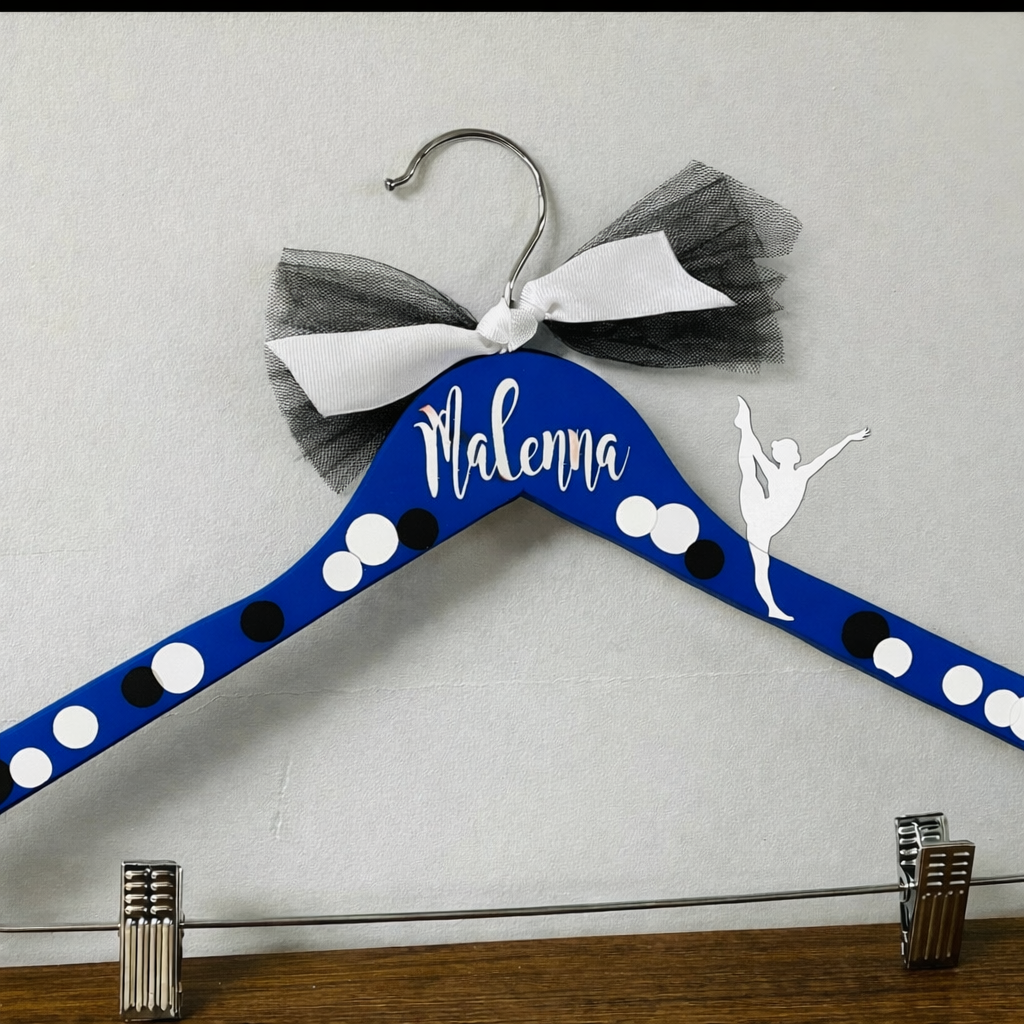 Personalized Hangers (team colors)